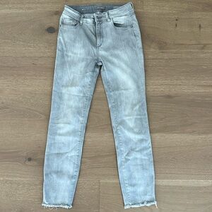 DL1961 Florence crop mid rise skinny